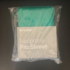 NWT* Incase Ipad Mini Teal Pro Sleeve